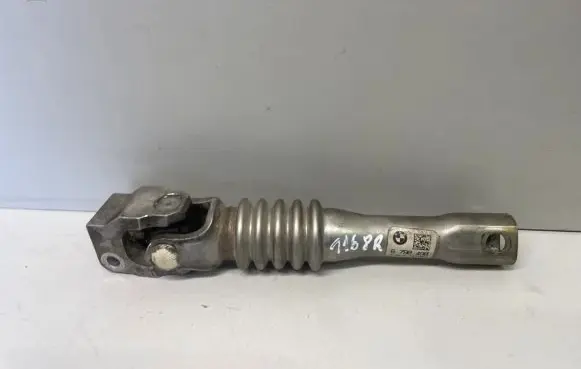 BMW 5 F10 F11 Steering column universal joint 6790490
