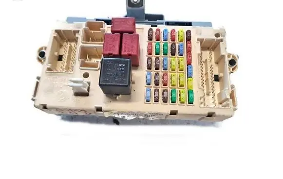 Alfa Romeo 159 Fuse module 60681000 501202110040 59D9114G