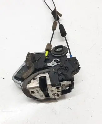 Lexus IS 220D-250-350 Rear door lock 6A2317