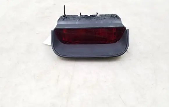 Honda CR-V Third/center stoplight