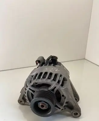 Toyota Avensis T250 Generator/alternator 0986046110 0986XL2435