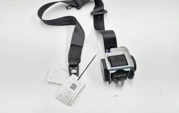 Audi A4 S4 B7 8E 8H Front seatbelt 8E0857706F
