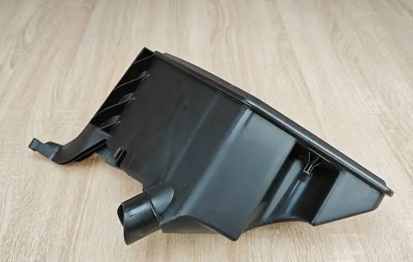 BMW X4 G02 Intake resonator 8635110