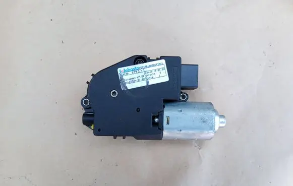 Ford Mondeo Mk III Sunroof motor/actuator 3S71F53508AA