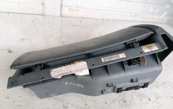 Peugeot 406 Glove box 1841092016 9616425077