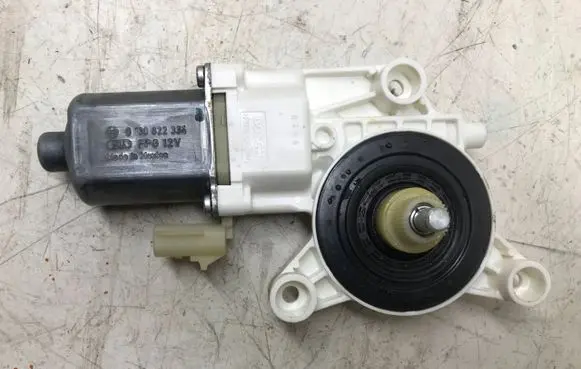 Chrysler Voyager Rear door window regulator motor 0130822334