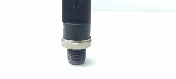 Mercedes-Benz Vito Viano W639 Fuel pressure sensor A0041536728 0281002504