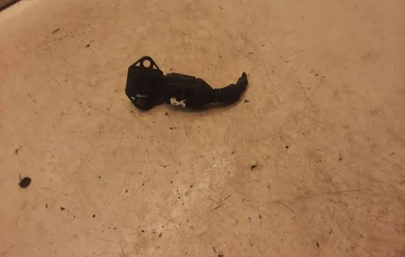 Volkswagen PASSAT B5.5 Air pressure sensor 038906051
