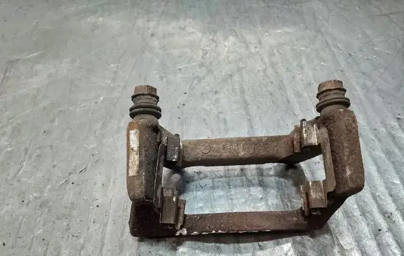 Volkswagen Phaeton Brake caliper pad carrier rear 