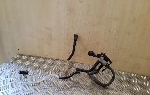 Opel Vivaro Fuel line/pipe/hose 