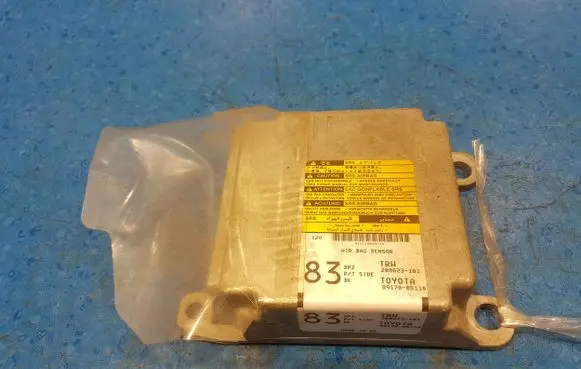 Toyota Avensis Verso Airbag deployment crash/impact sensor 89170-05110
