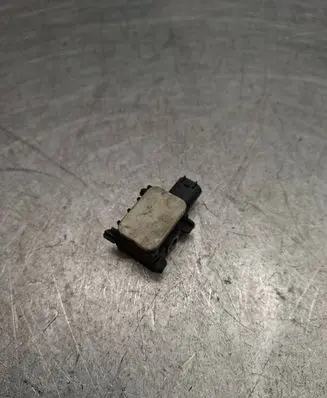 Mercedes-Benz ML W164 Airbag deployment crash/impact sensor 0038202926 403671 02070