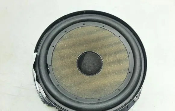 Volkswagen Scirocco Front door speaker 1K8035454