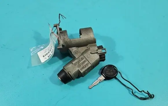 Volkswagen PASSAT B3 Ignition lock 357905851 IMPRK1538129