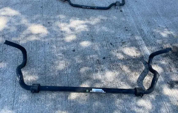 Front anti-roll bar/sway bar