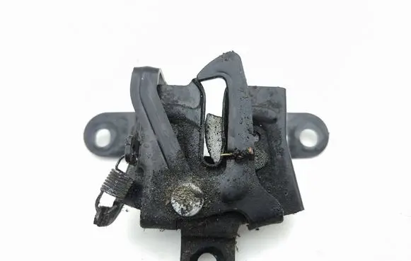 Engine bonnet/hood lock/catch