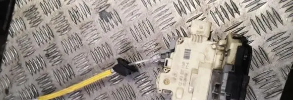 Audi A3 S3 8P Front door lock 4f2837016b