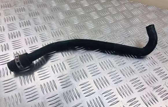 Mercedes-Benz R W251 Engine coolant pipe/hose A2515014782