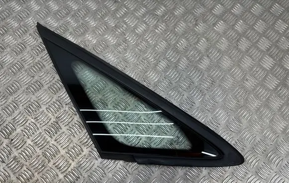 BMW 2 F45 Front triangle window/glass 7321944