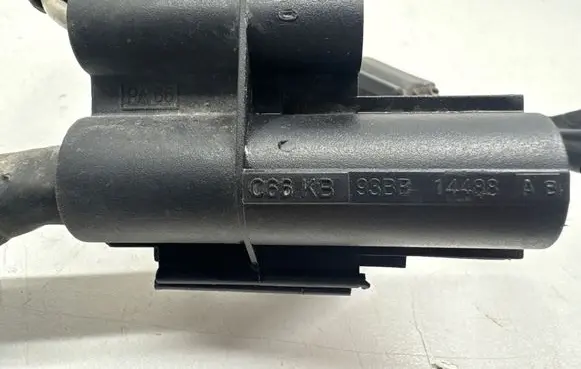 Volvo V50 Positive cable (battery) 