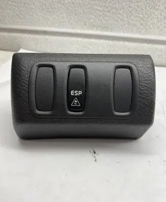 Traction control (ASR) switch