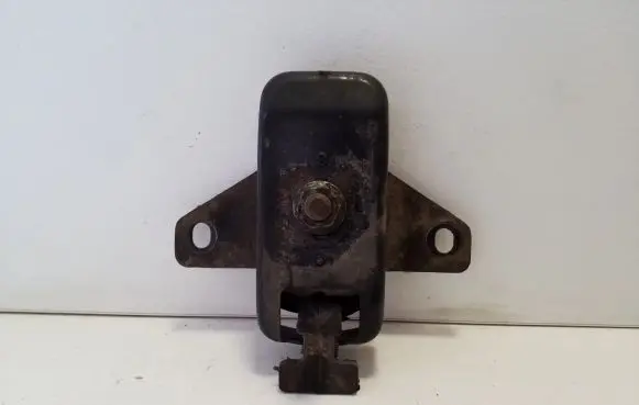 Volkswagen Amarok Engine mount bracket 2H0199256A 2H0199256