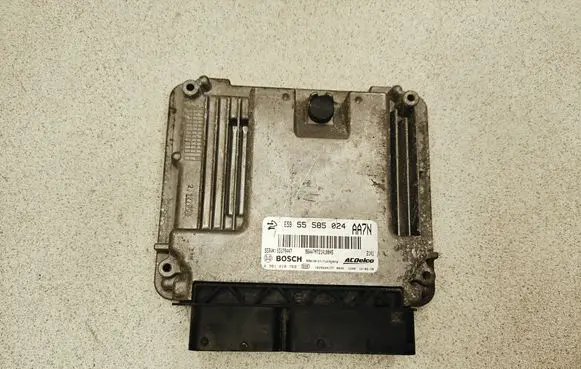 Opel Insignia A Engine control unit/module 55585024 55579447 0281018769