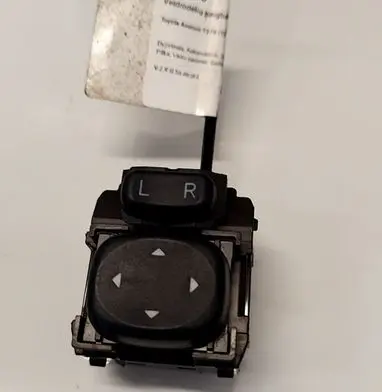 Toyota Avensis T270 Wing mirror switch 183647