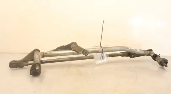 Volkswagen PASSAT B7 Front wiper linkage 