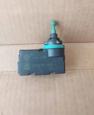Audi A4 S4 B5 8D Headlight level adjustment motor 1J0941295F