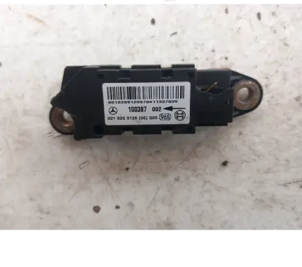 Mercedes-Benz E W211 Airbag deployment crash/impact sensor 0018209126 100387002