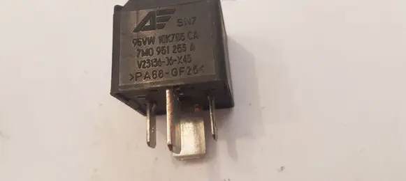 Volkswagen Golf IV Other relay 7M0951253A