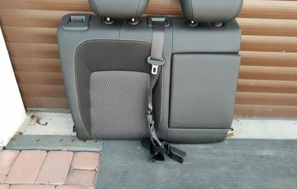 Opel Insignia B Glove box