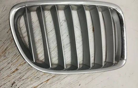 BMW X1 E84 Front grill 
