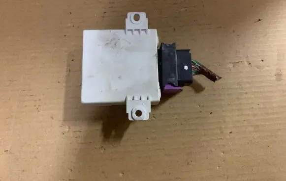 Toyota Avensis T250 Window wiper relay 150696 03T0S