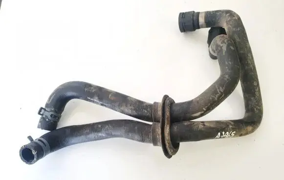 Engine coolant pipe/hose