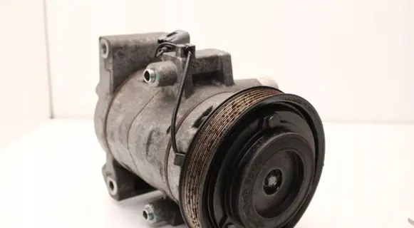Mazda 2 Air conditioning (A/C) compressor (pump) Z0004399A