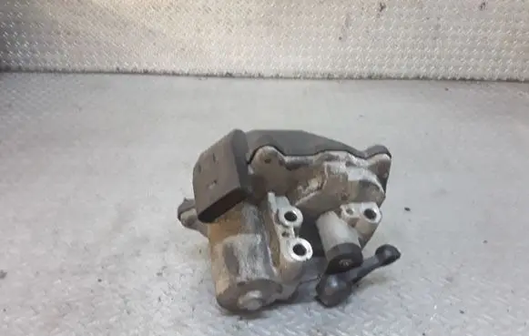 Volkswagen PASSAT B6 Intake manifold valve actuator/motor 03L129086V