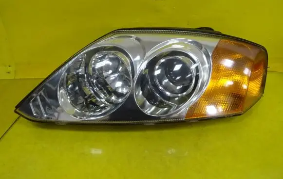Hyundai Coupe Headlight/headlamp