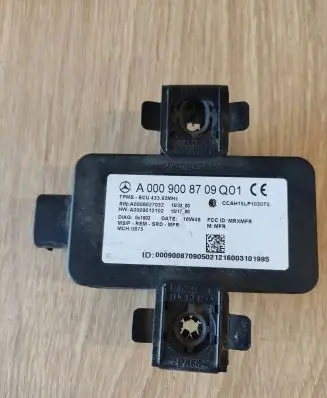 Mercedes-Benz E W213 Tire pressure control unit A0009008709 A0009027032