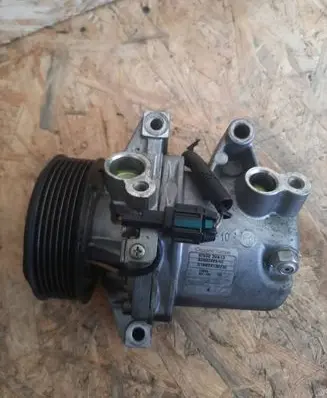 Nissan Micra Air conditioning (A/C) compressor (pump) 926003VA1D D16B24130732