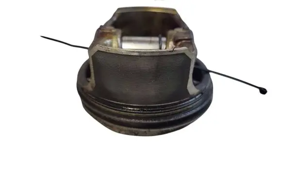 BMW 3 E90 E91 Piston 0000