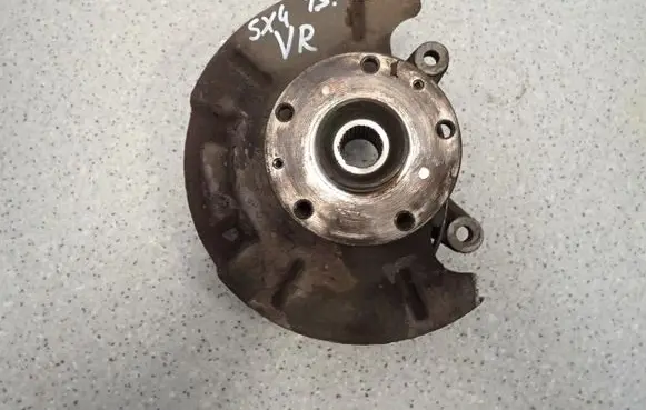 Suzuki SX4 Front wheel hub spindle knuckle 