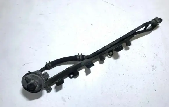 Mazda 323 F Fuel main line pipe