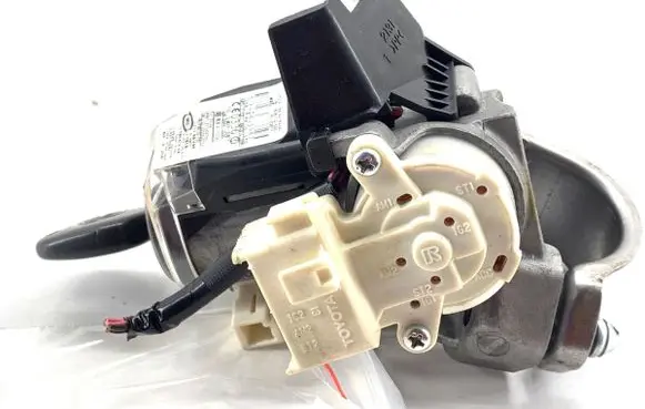 Toyota Auris 150 Ignition lock 45020424