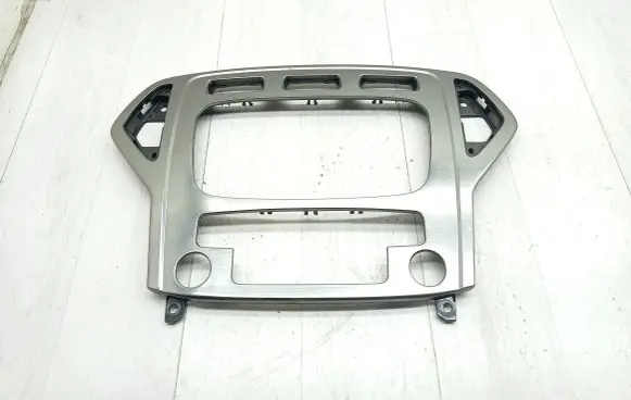 Ford Mondeo MK IV Radio/GPS head unit trim 7S7118522