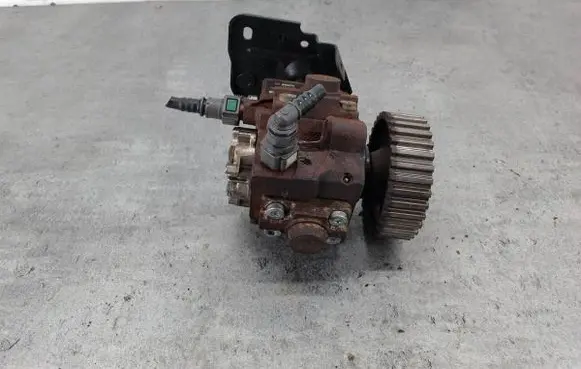 Fuel injection high pressure pump