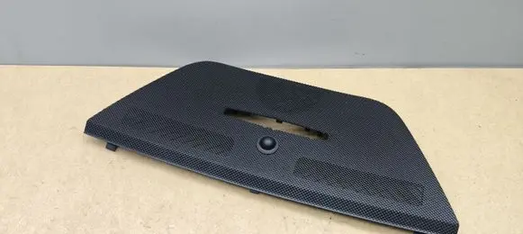 Mercedes-Benz C W204 Dash center speaker trim cover A204680