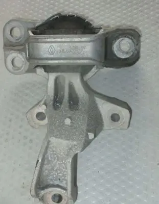Nissan Micra K14 Engine mount bracket