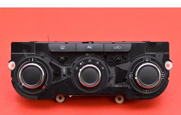 Skoda Octavia Mk2 (1Z) Climate control unit 3T0820047R